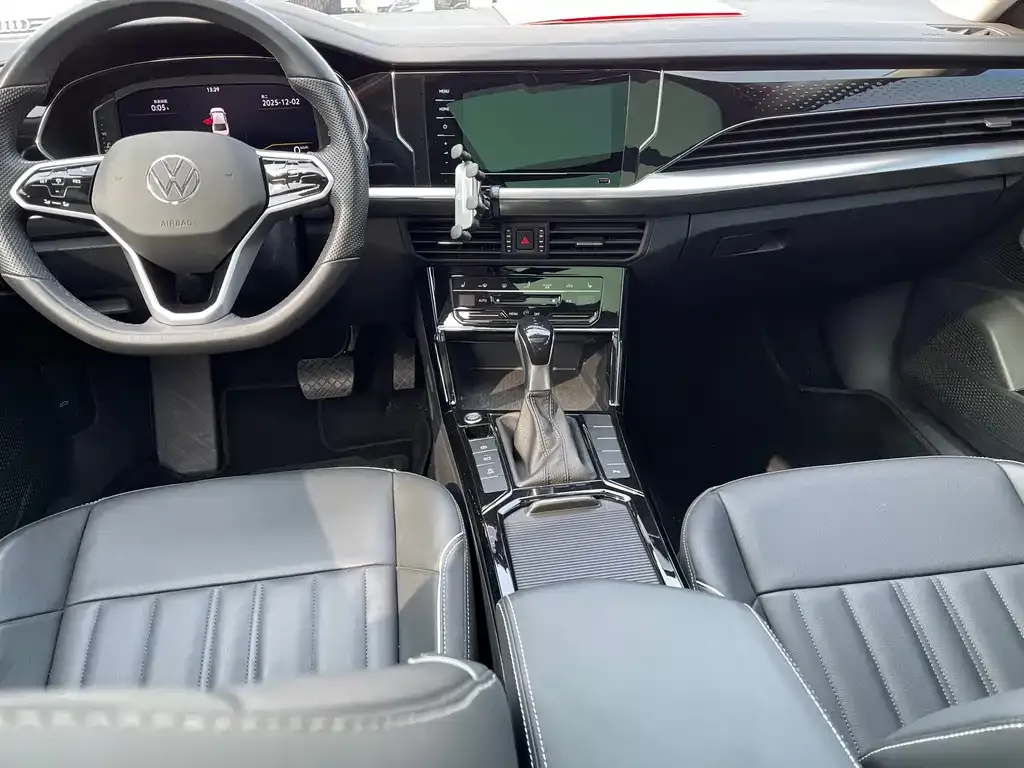 Volkswagen Passat — фото 3