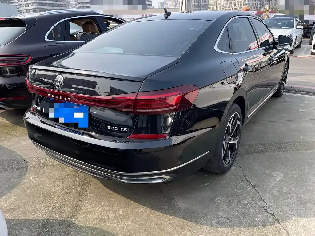 Volkswagen Passat — фото 9