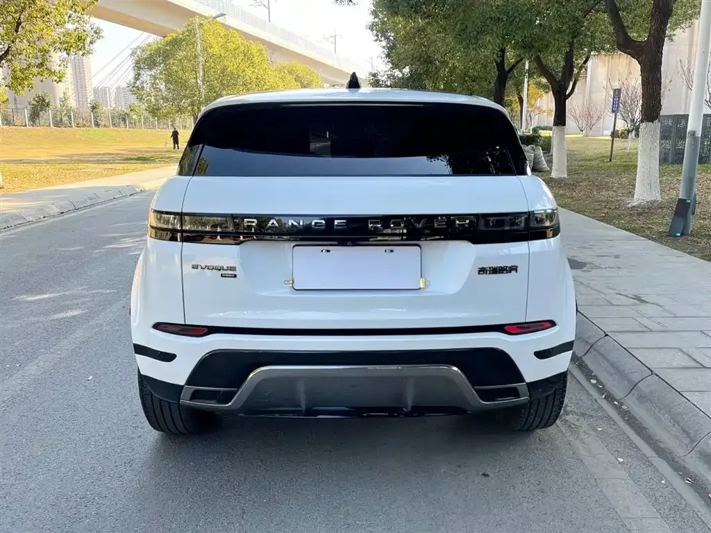 Land Rover Evoque — фото 6
