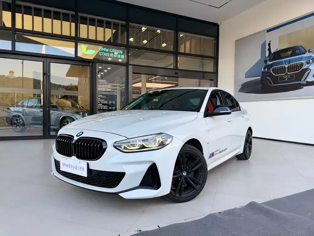 BMW 1 Series — фото 1