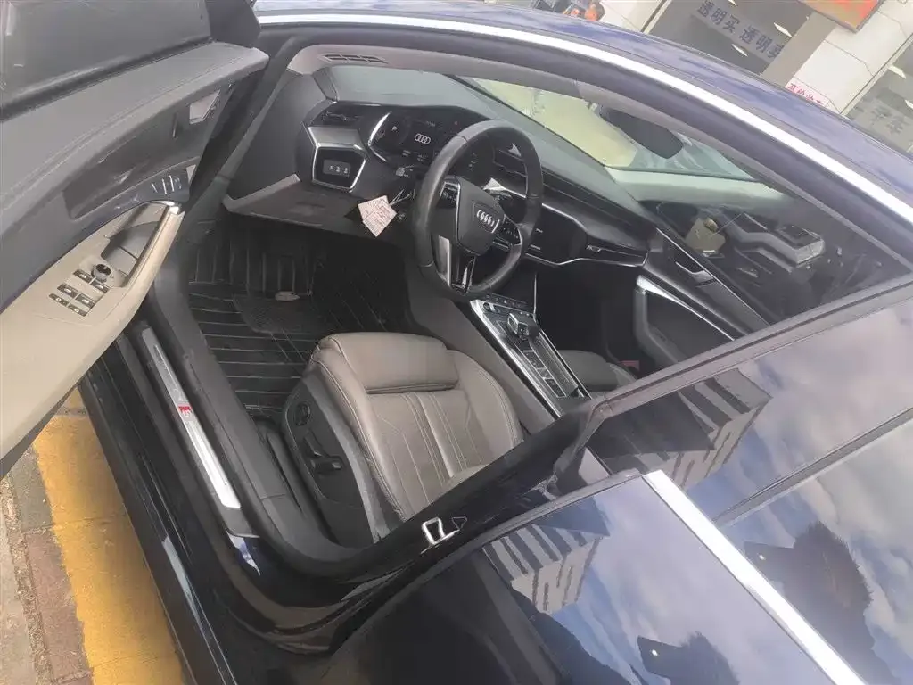 Audi A7 — фото 7