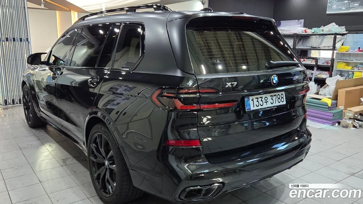BMW X7 — фото 2