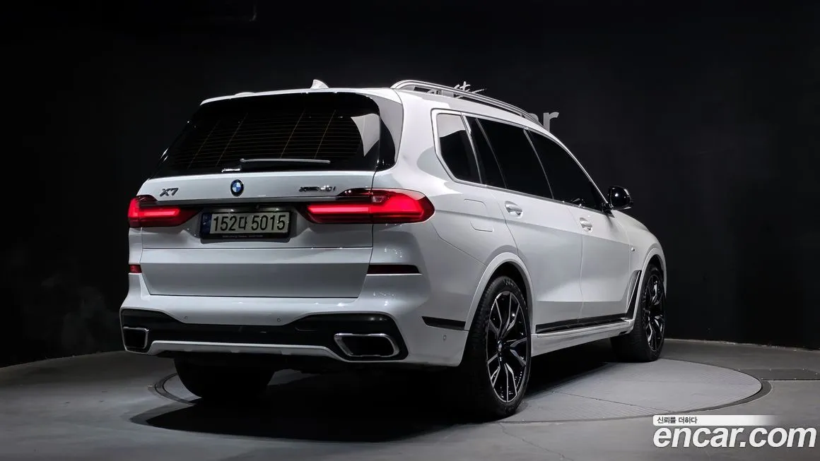 BMW X7 — фото 2