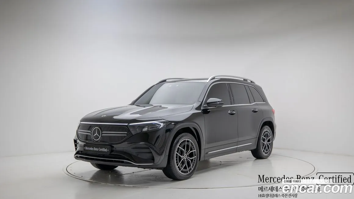 Mercedes-Benz EQB — фото 1