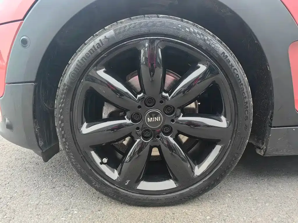 MINI Clubman — фото 7