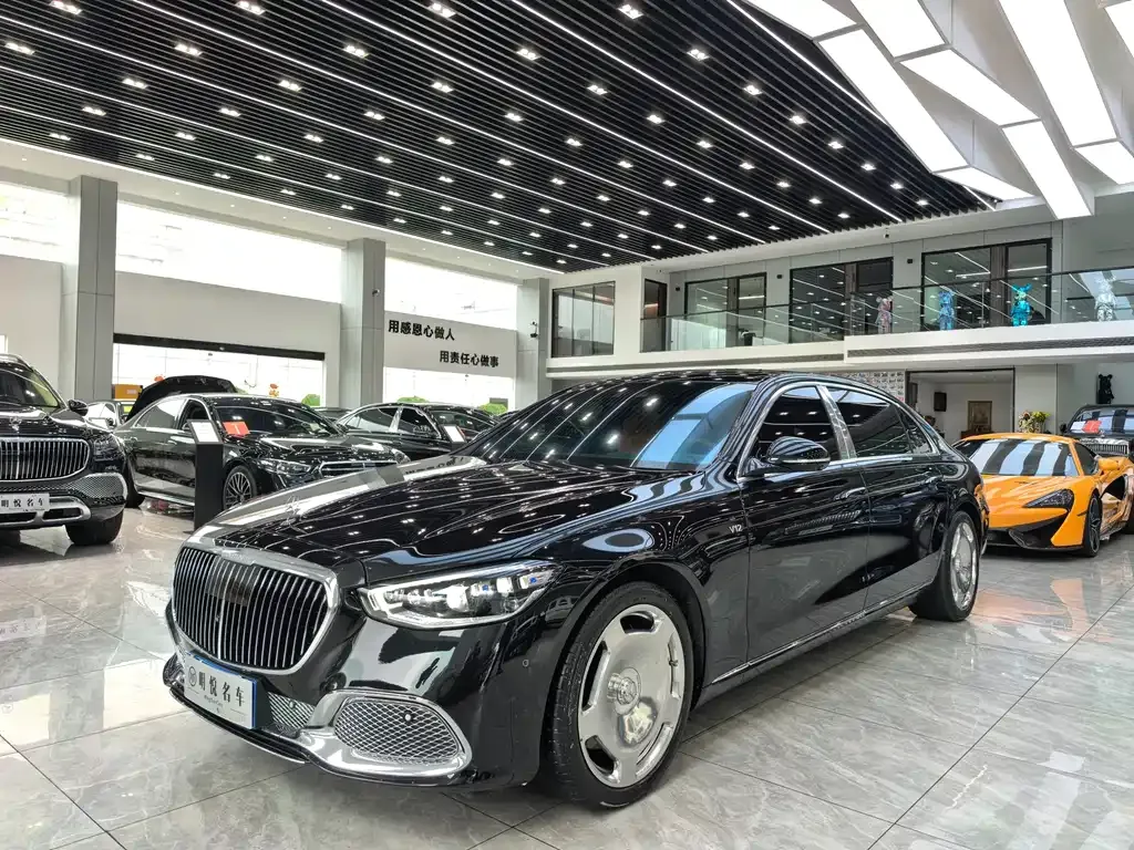 Mercedes-Benz S-Class — фото 1