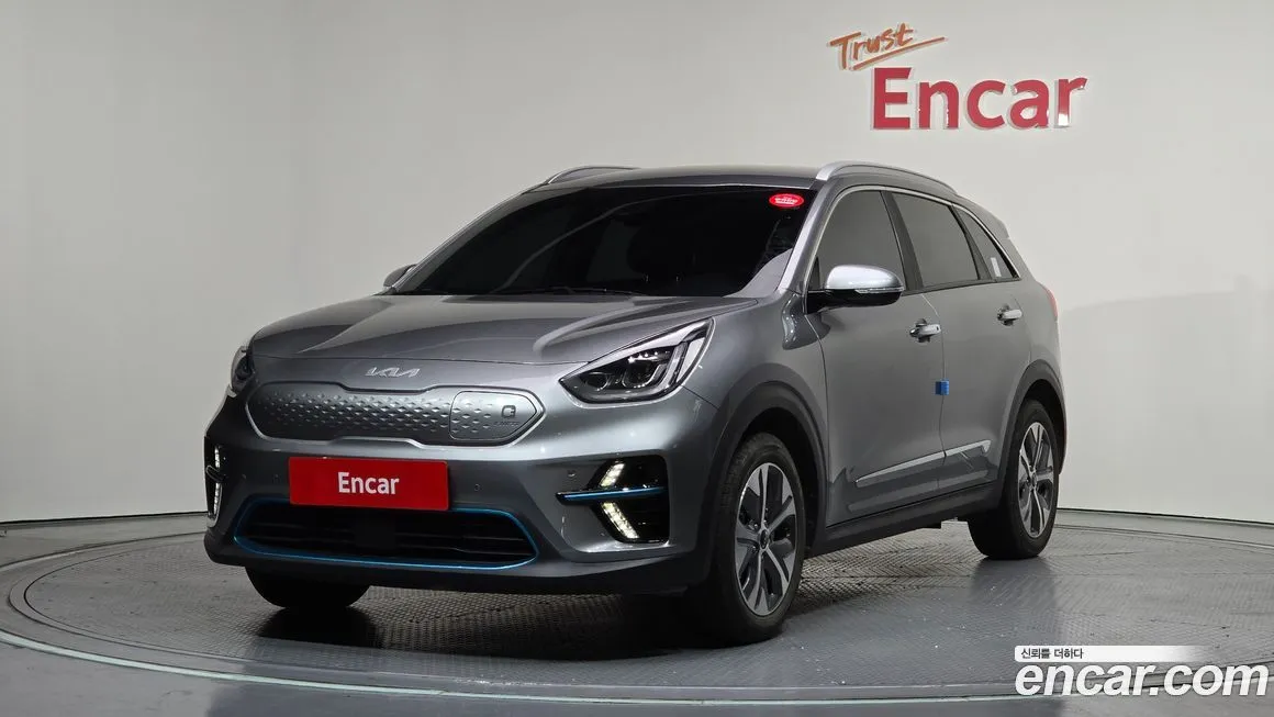 Kia Niro — фото 1
