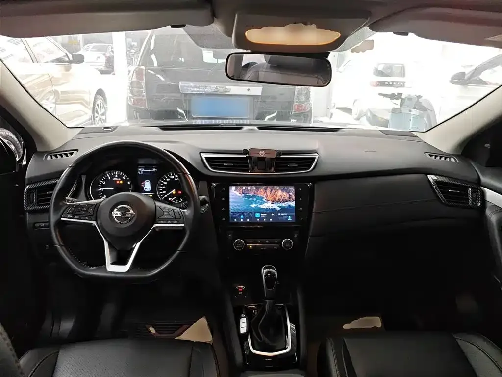 Nissan Qashqai — фото 10