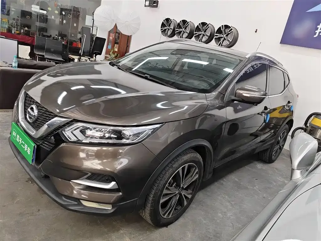 Nissan Qashqai — фото 5