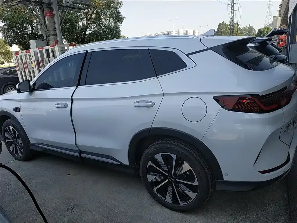 BYD PLUS New Energy — фото 5