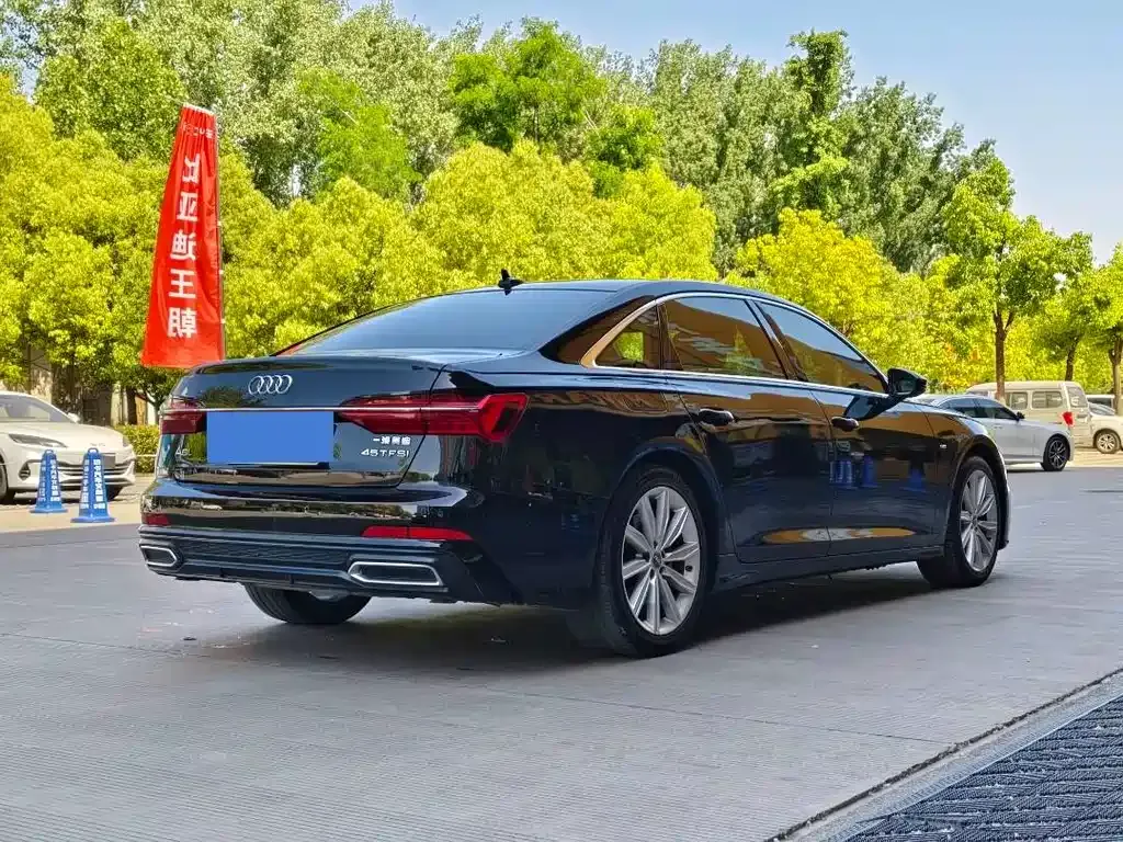 Audi A6L — фото 4