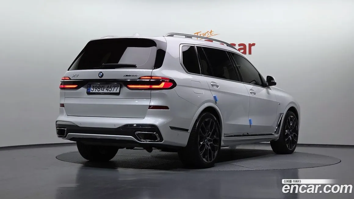BMW X7 — фото 2