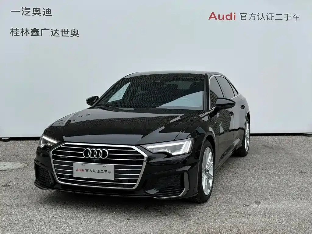 Audi A6L — фото 1