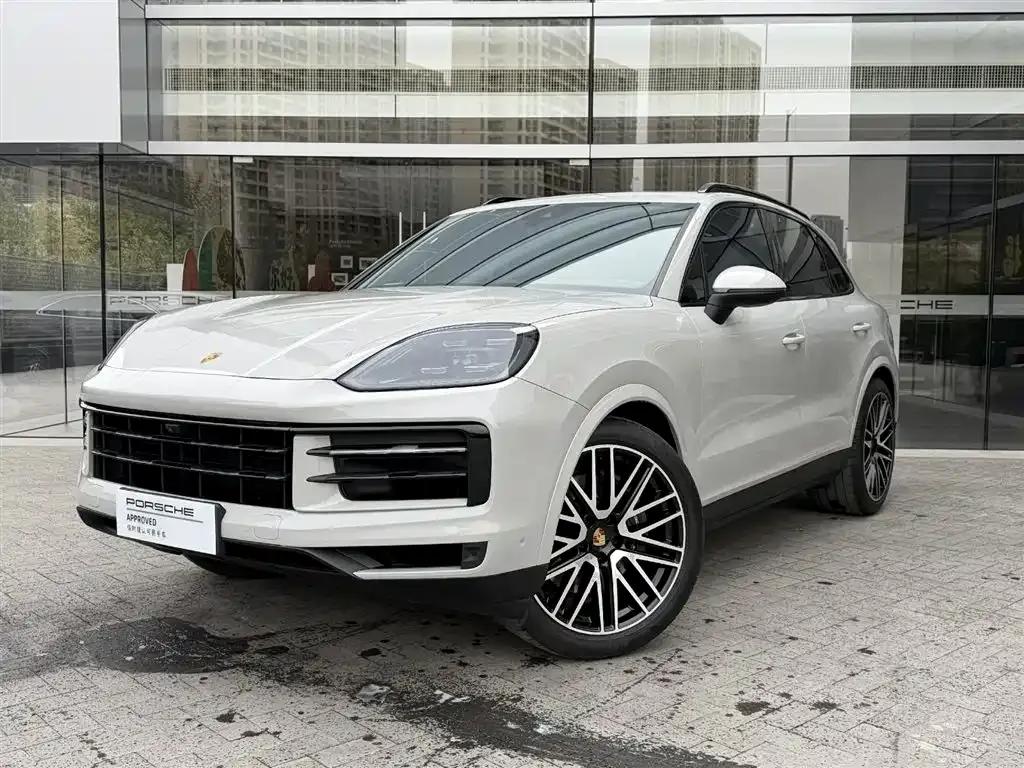 Porsche Cayenne — фото 1