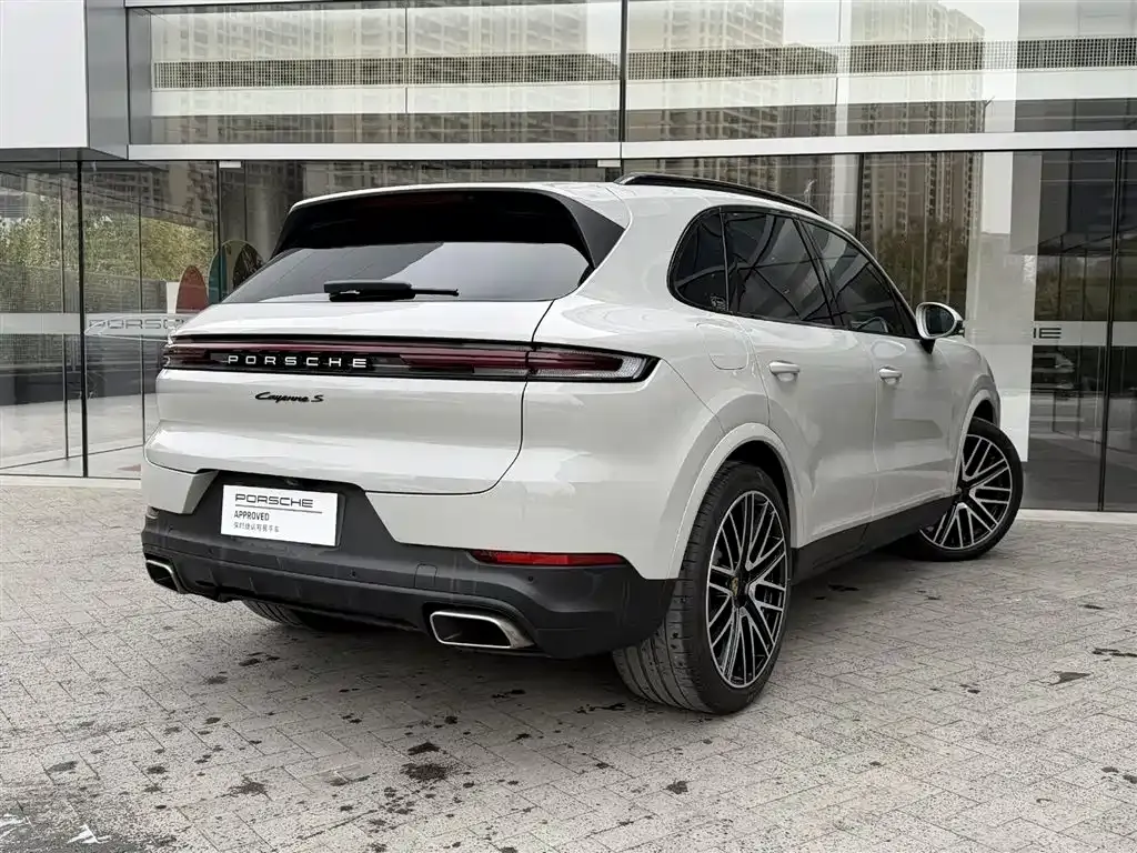 Porsche Cayenne — фото 4