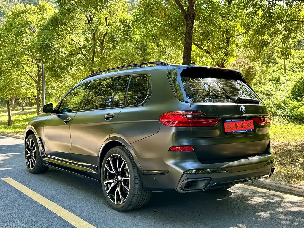 BMW X7 — фото 6