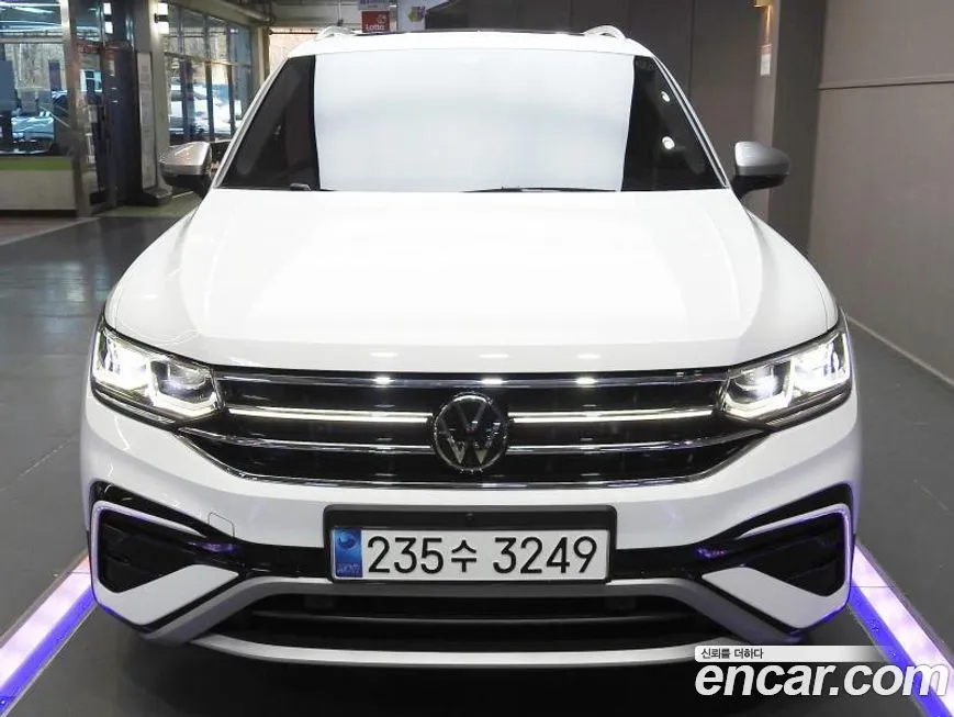 Volkswagen Tiguan — фото 1