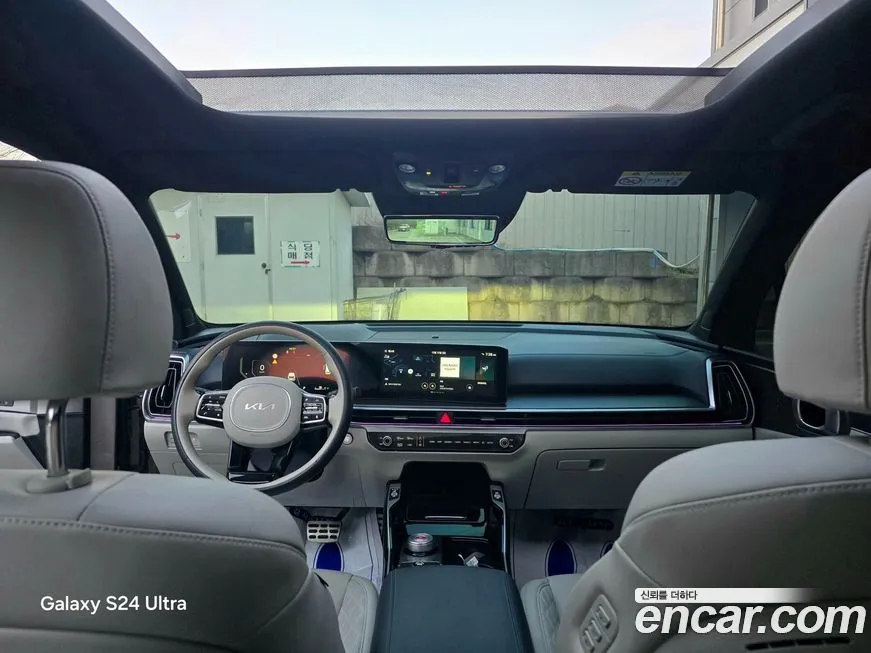 Kia Sorento — фото 9