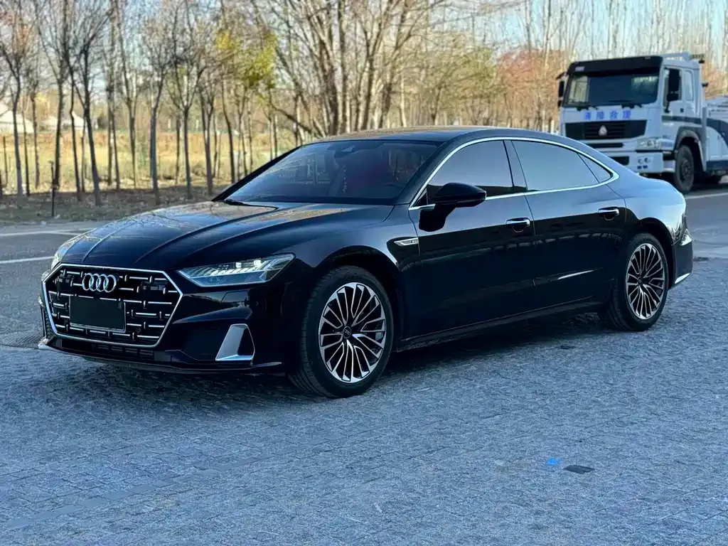 Audi A7L — фото 5