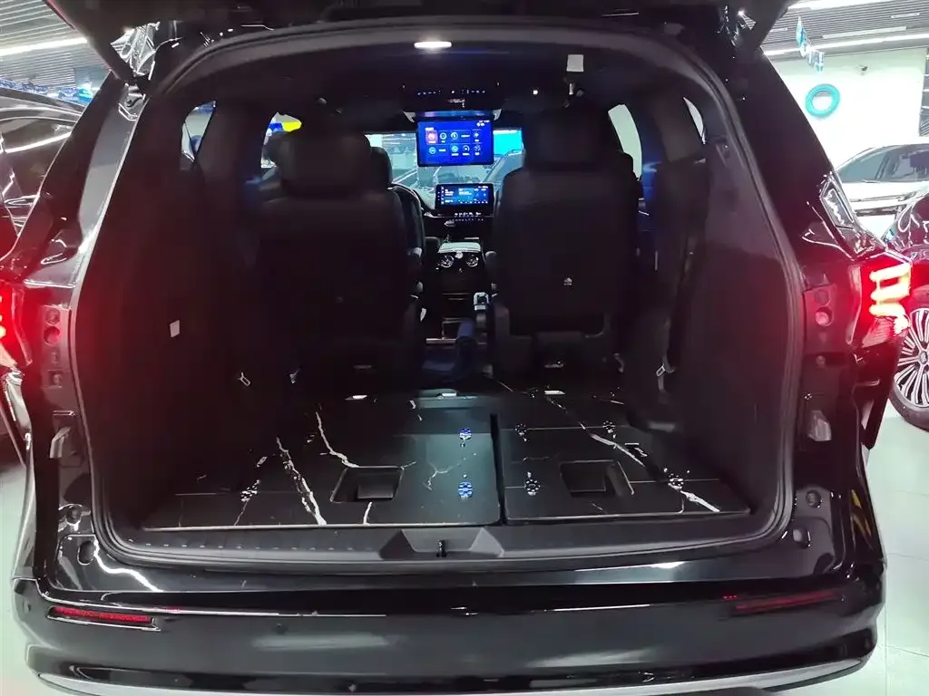 Toyota Sienna — фото 9