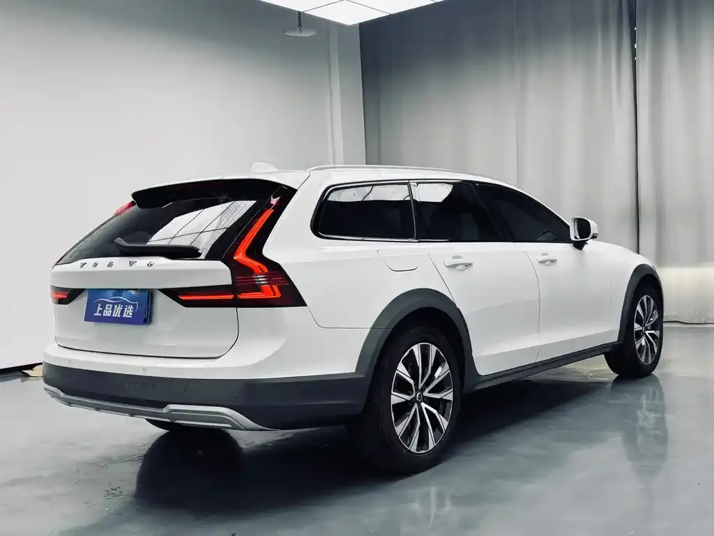 Volvo V90 — фото 4