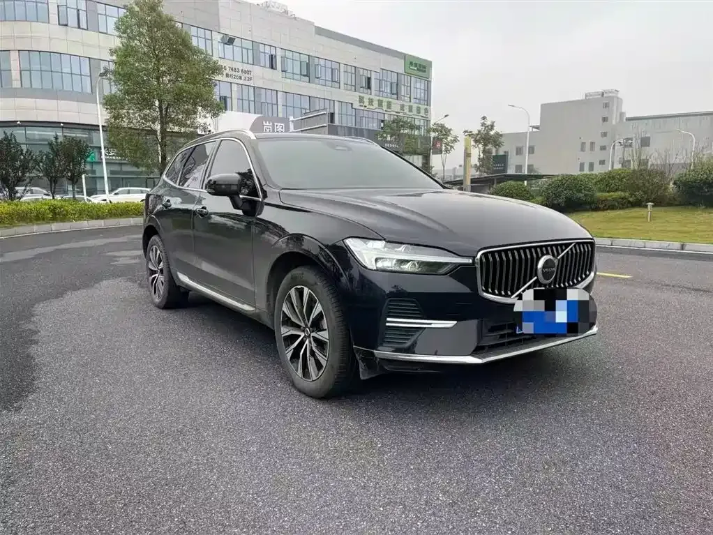 Volvo XC60 — фото 2