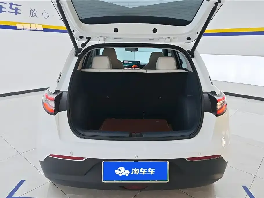 Geely Starburst — фото 4