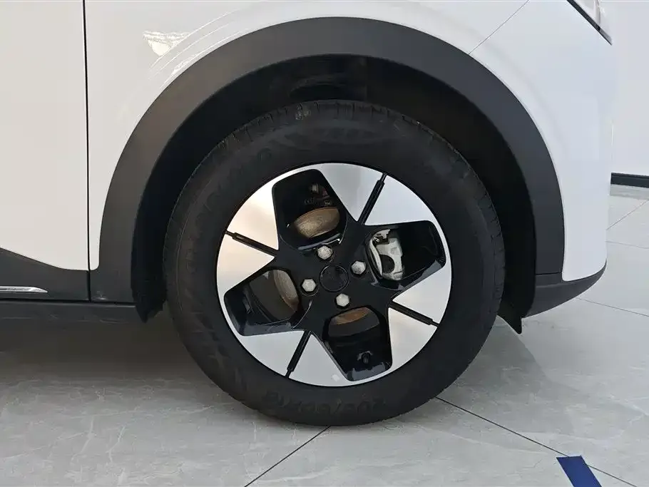 Geely Starburst — фото 6