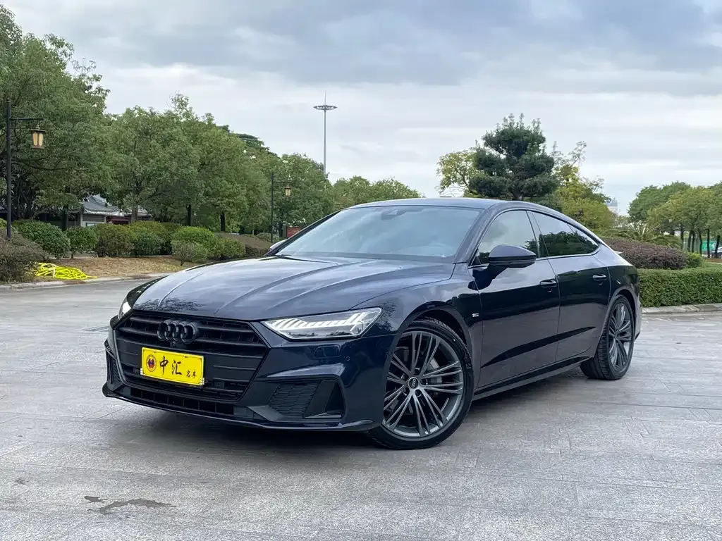 Audi A7 — фото 1