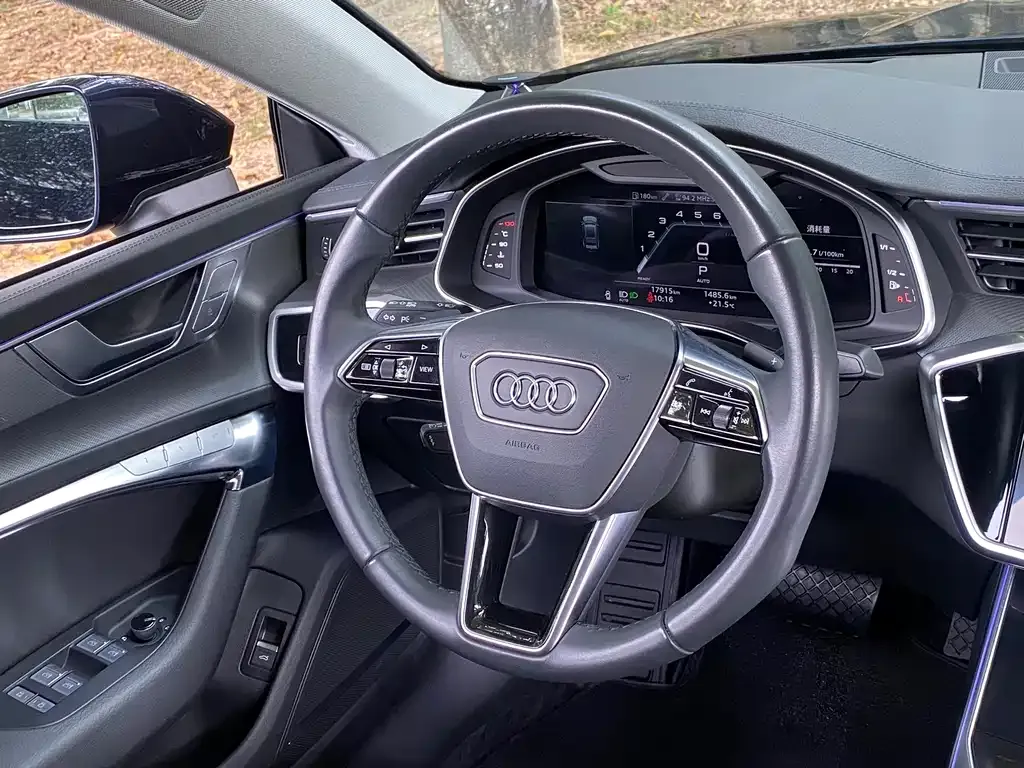 Audi A7 — фото 10