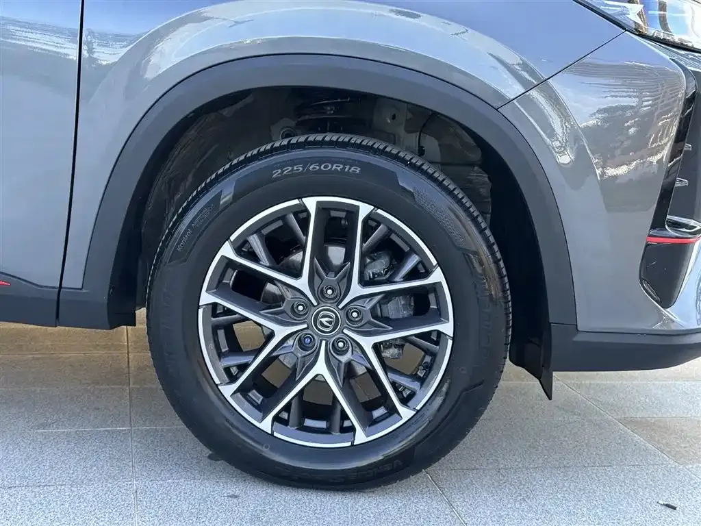Changan CS75PLUS — фото 10