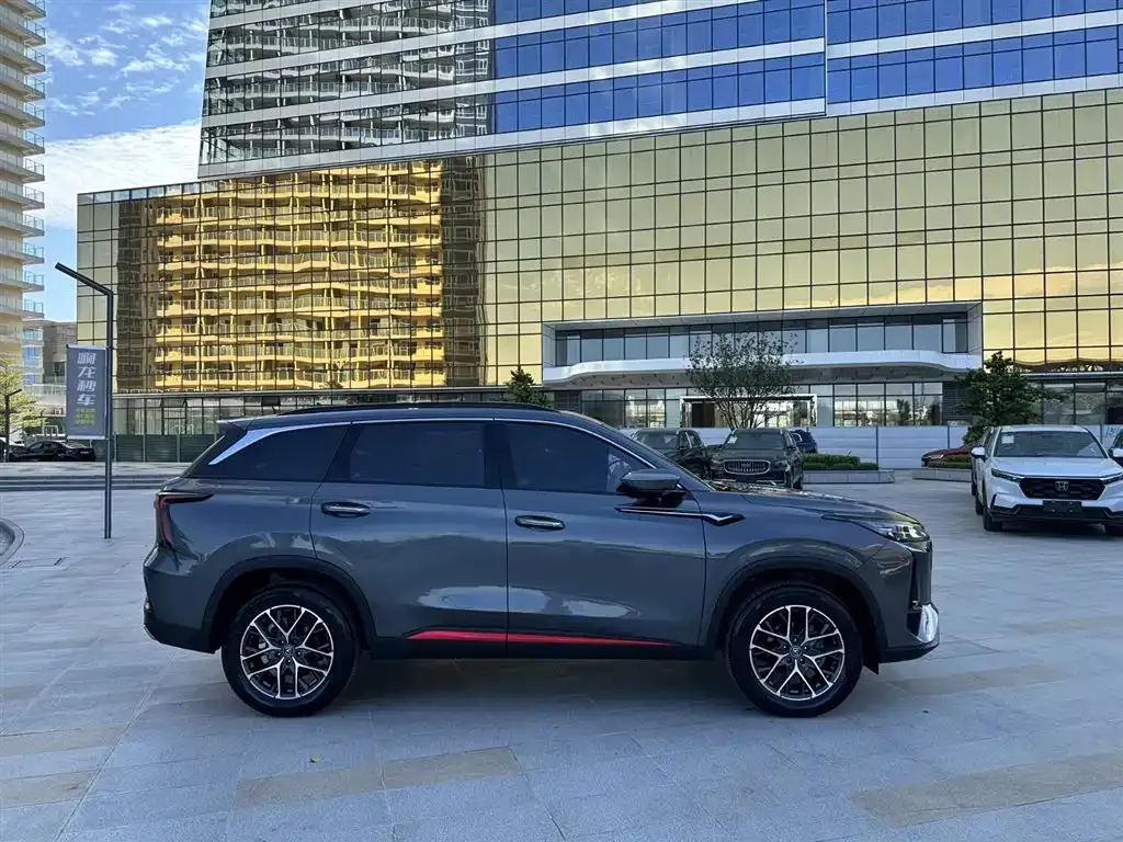 Changan CS75PLUS — фото 9