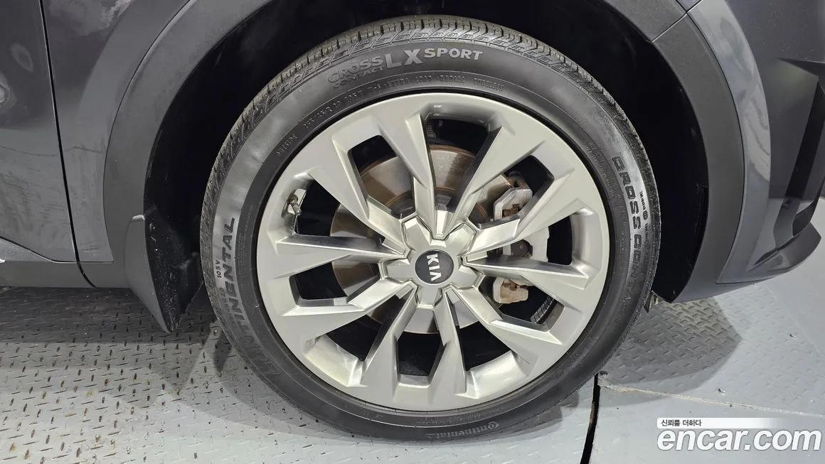 Kia Sorento — фото 5
