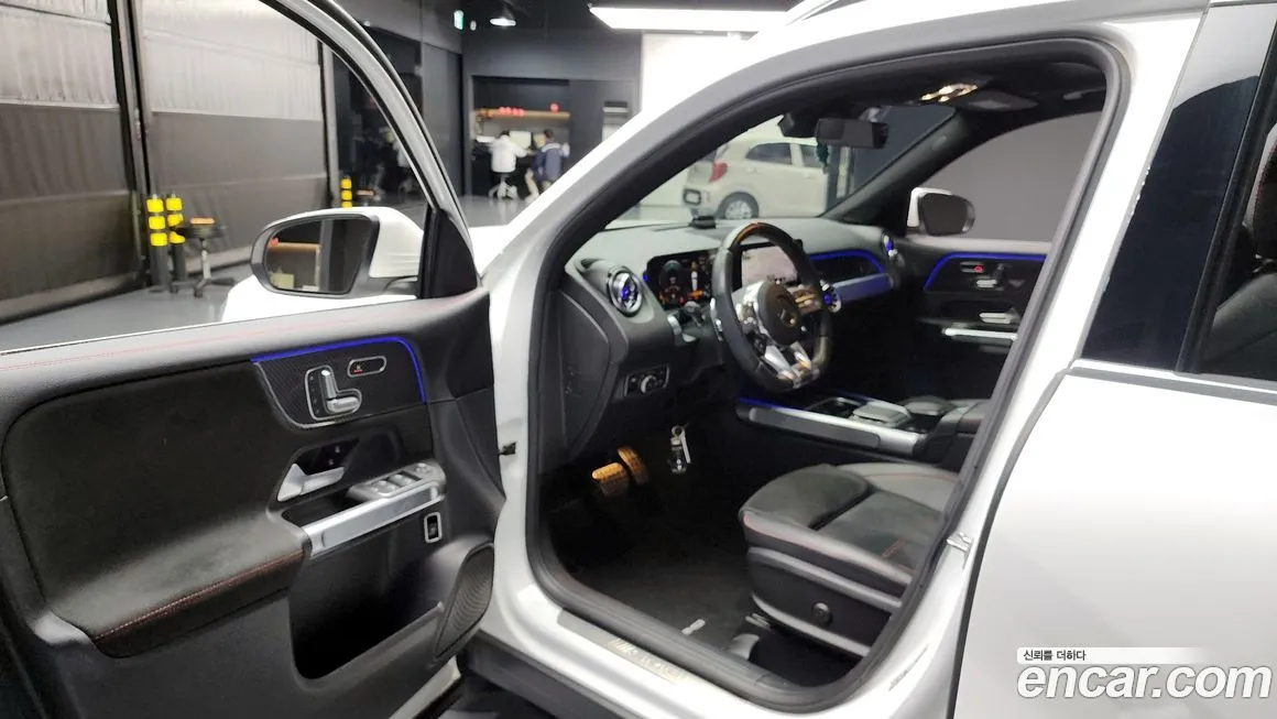 Mercedes-Benz GLB-Class — фото 10