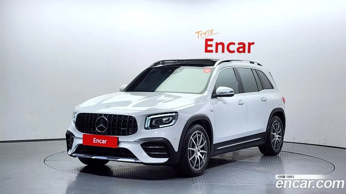 Mercedes-Benz GLB-Class — фото 1