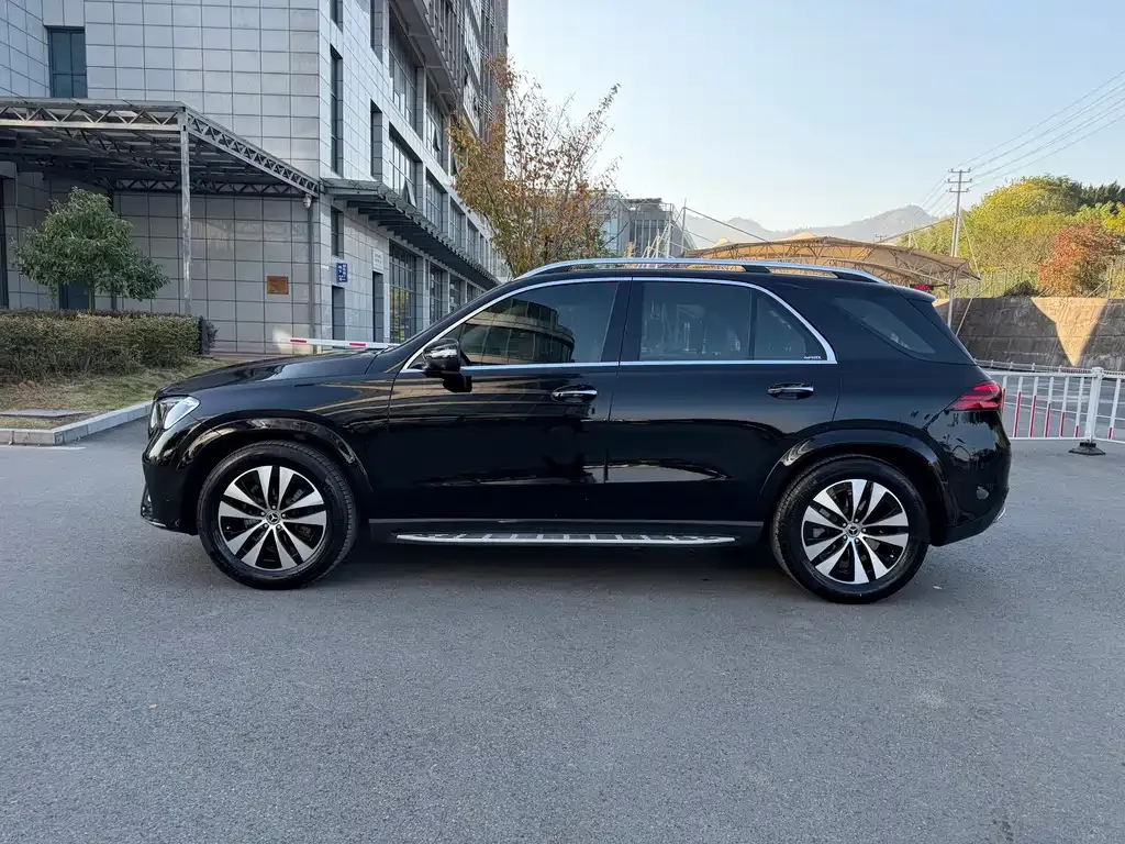 Mercedes-Benz GLE — фото 6