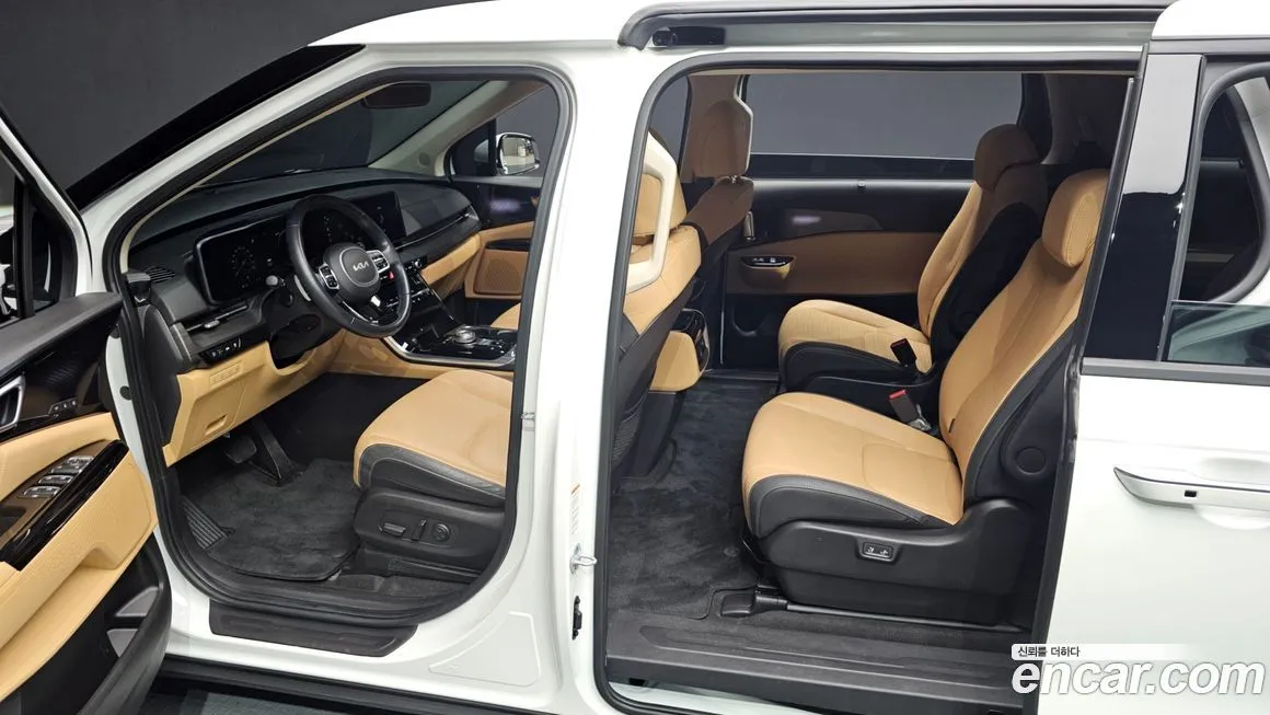 Kia Carnival — фото 10