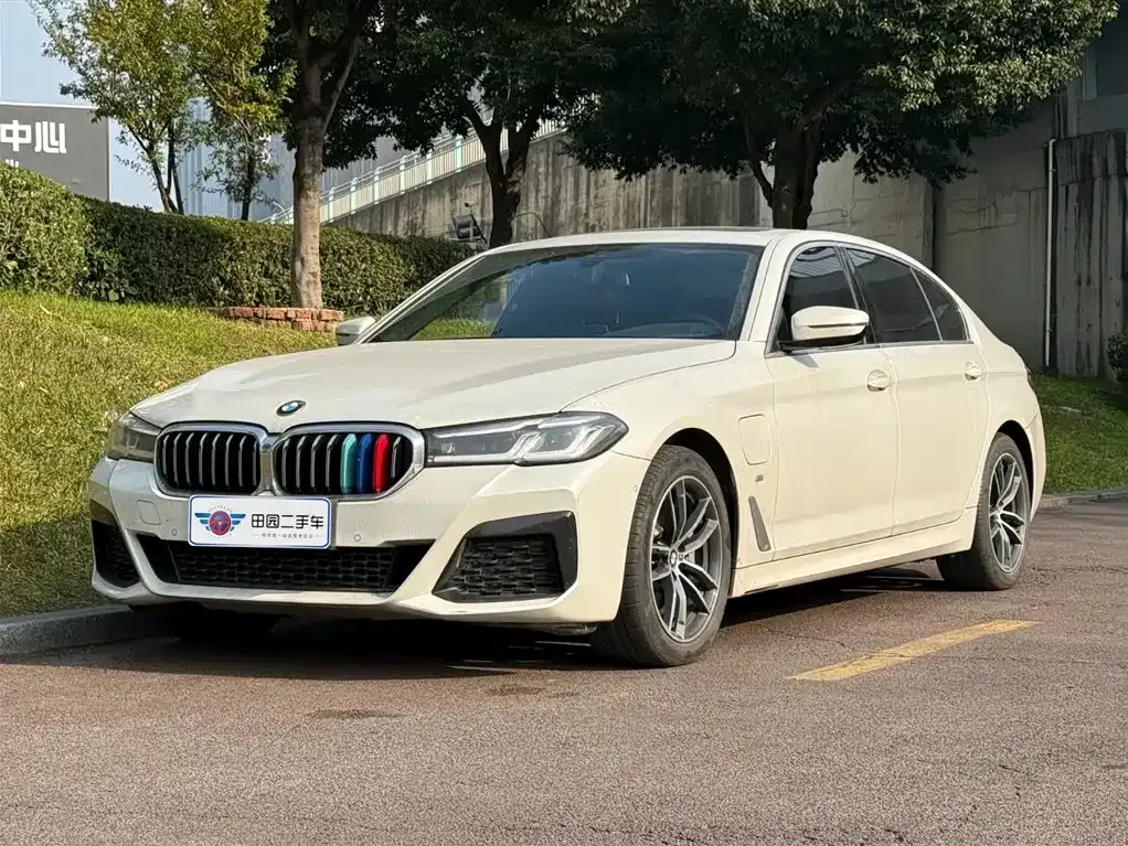 BMW 5 Series New Energy — фото 1