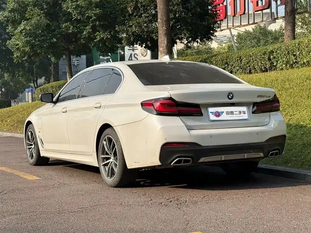 BMW 5 Series New Energy — фото 4