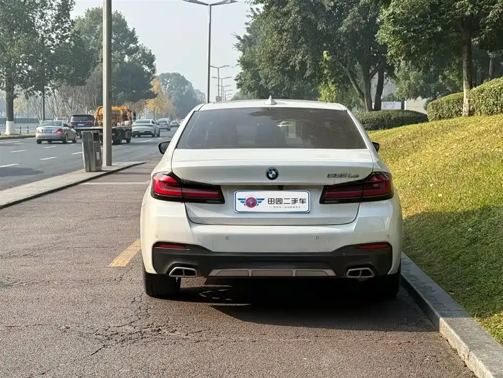 BMW 5 Series New Energy — фото 5