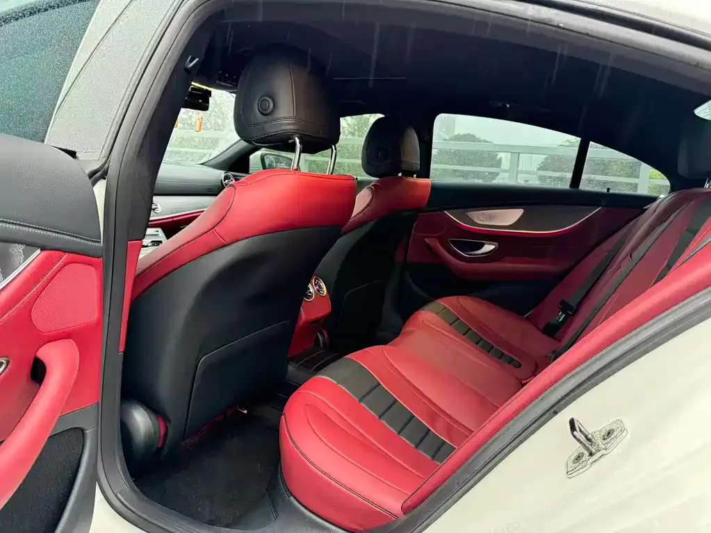 Mercedes-Benz CLS — фото 6