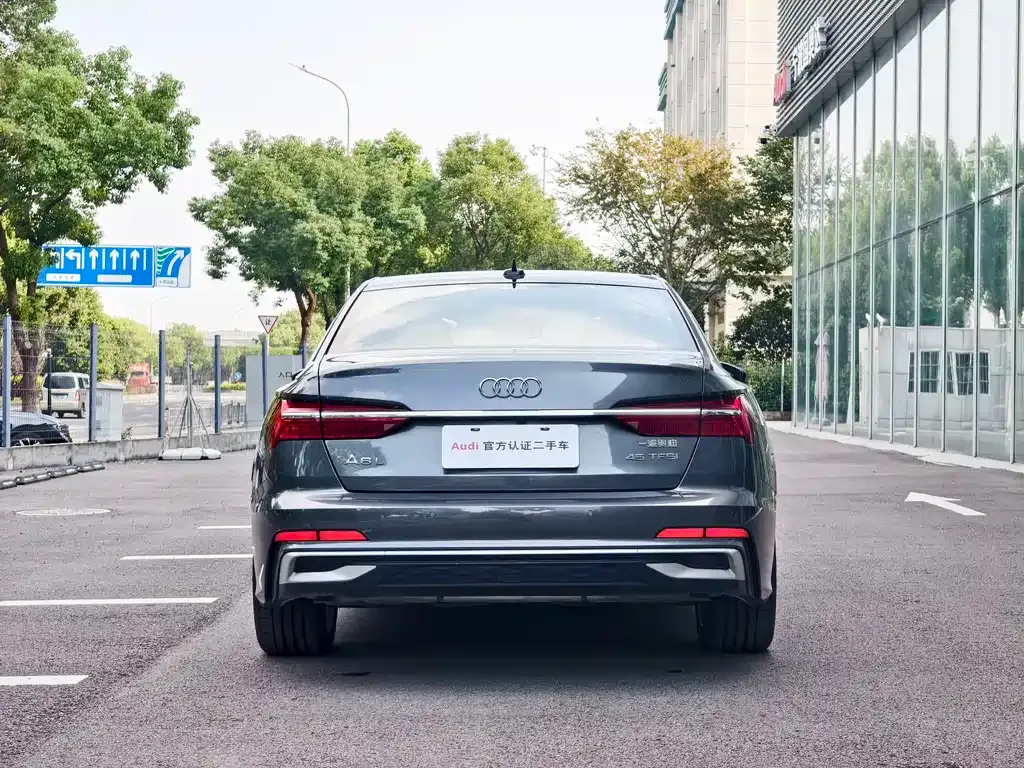 Audi A6L — фото 4