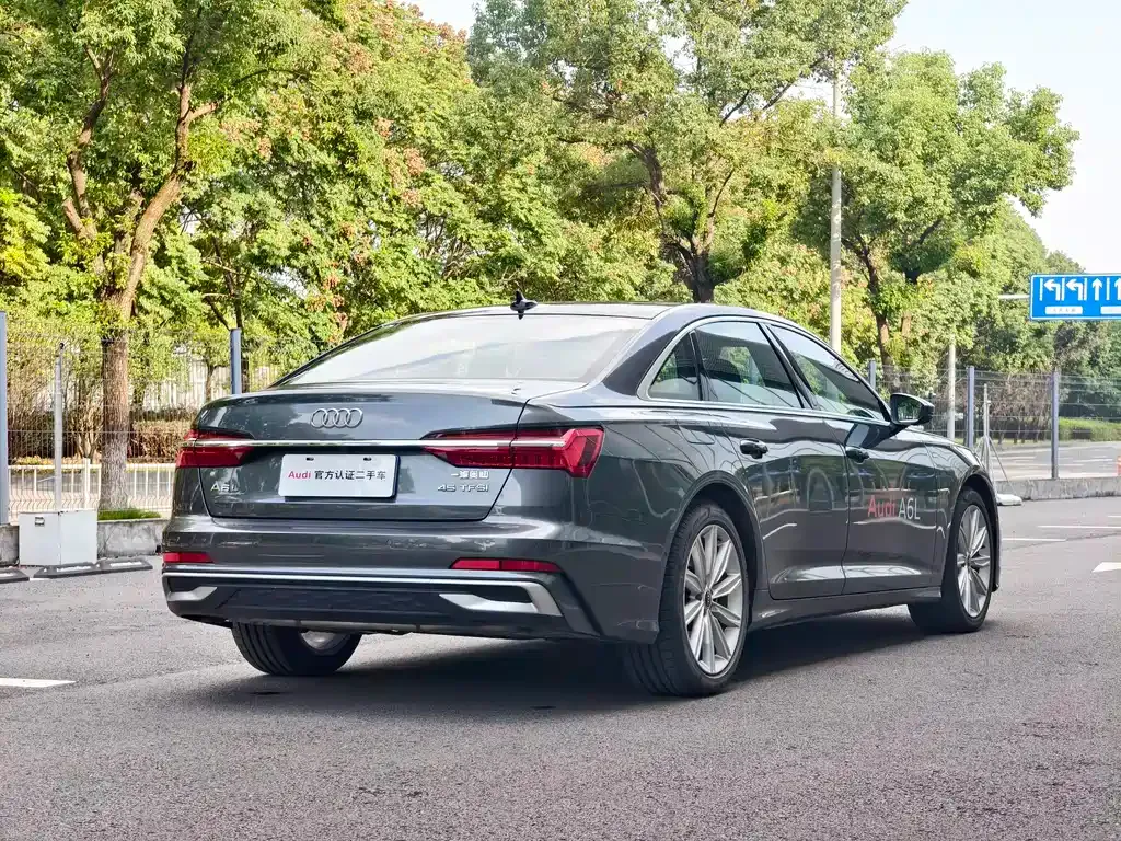 Audi A6L — фото 5