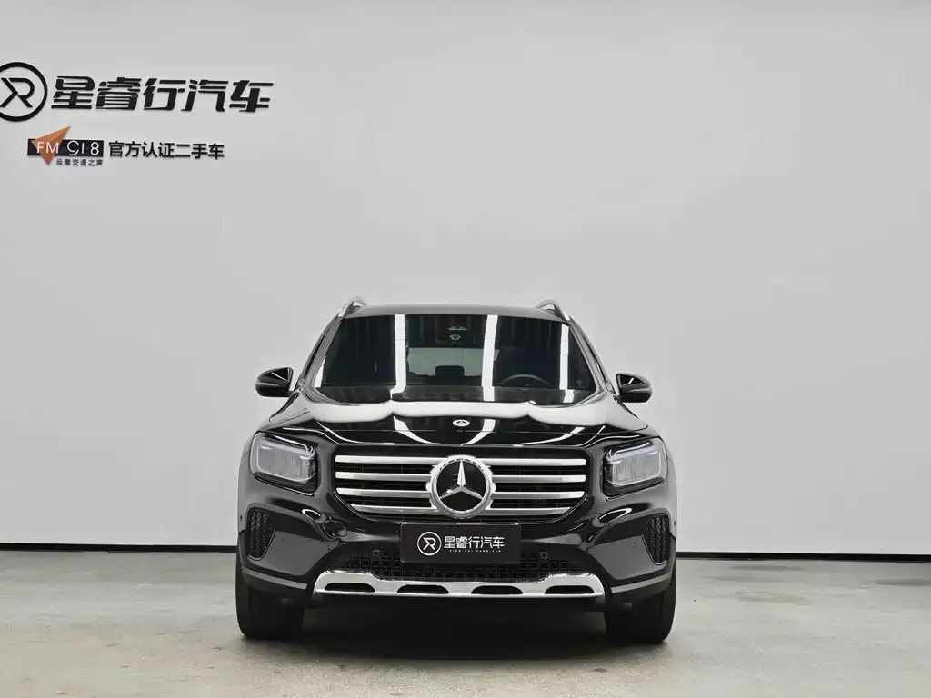 Mercedes-Benz GLB — фото 2