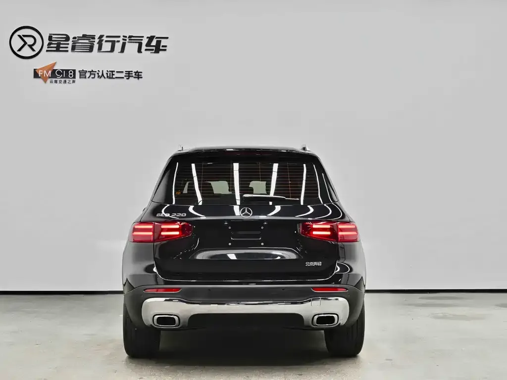 Mercedes-Benz GLB — фото 5