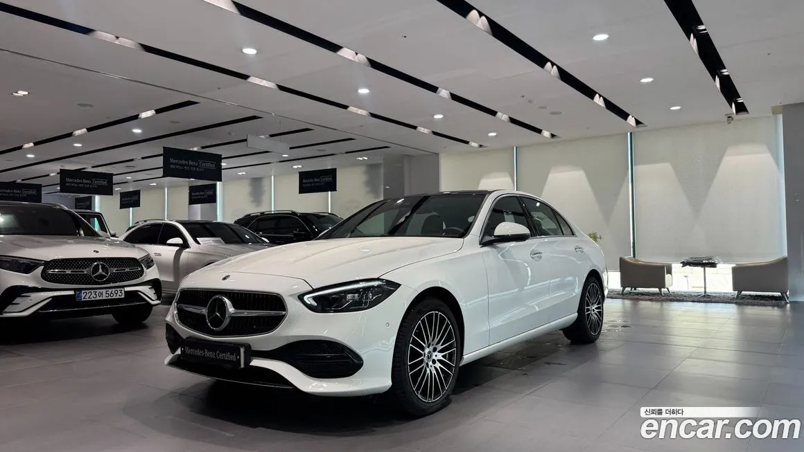 Mercedes-Benz C-Class — фото 1