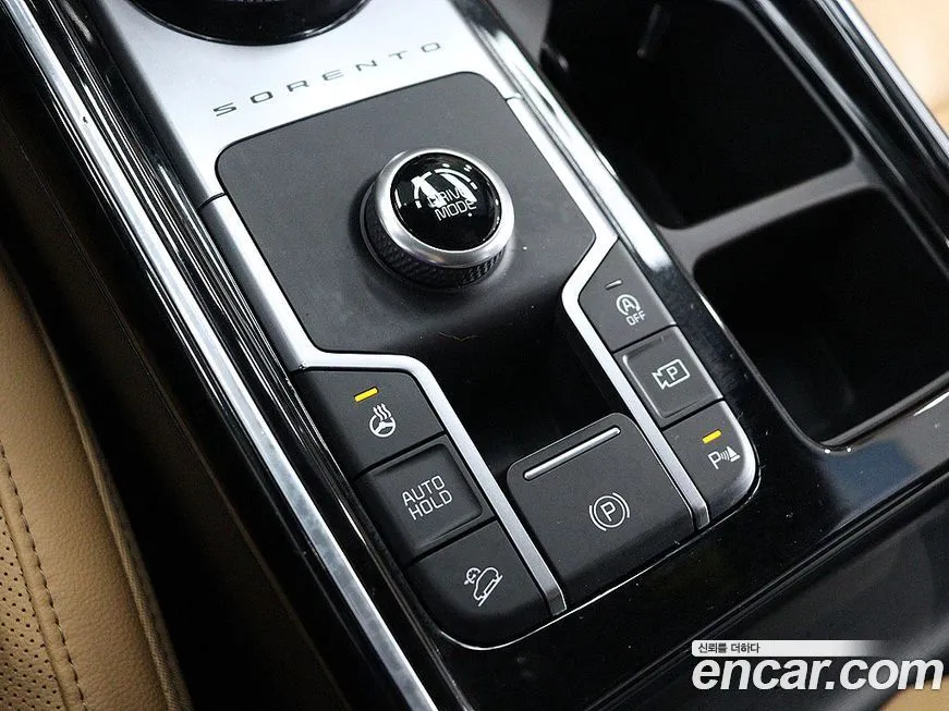Kia Sorento — фото 10