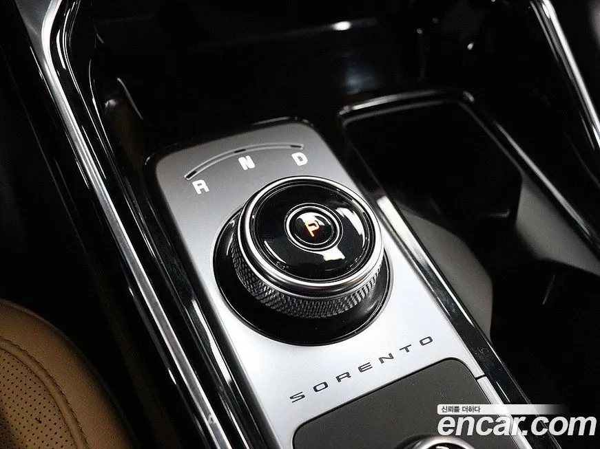Kia Sorento — фото 8