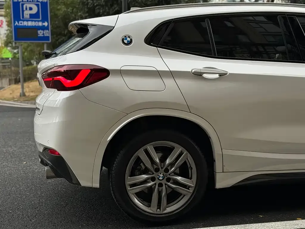 BMW X2 — фото 7