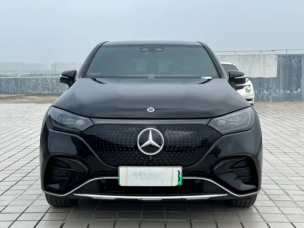 Mercedes-Benz EQE SUV — фото 2
